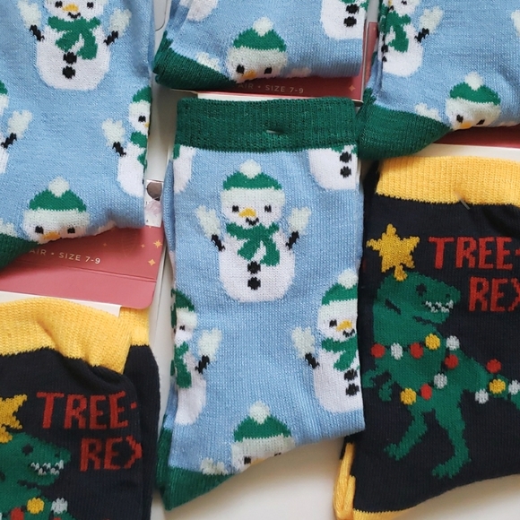 x12 Kids Christmas Holiday Socks Snowman Dinosaur Childrens Christmas Socks - Picture 7 of 12